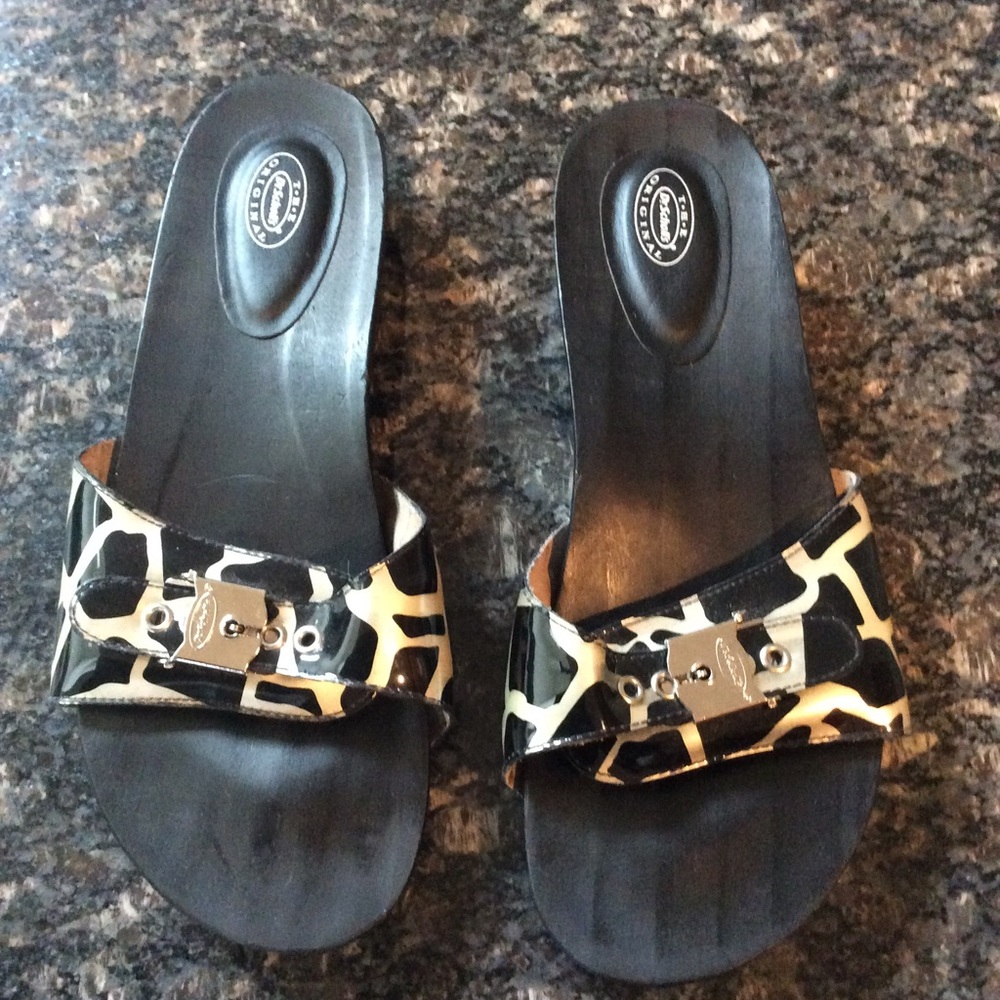 Sandal